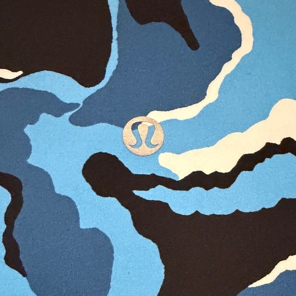 Lululemon Wunder Under High Rise Boom Bloom Beach Blanket Blue Ice Milk Size 4 - Picture 3 of 7